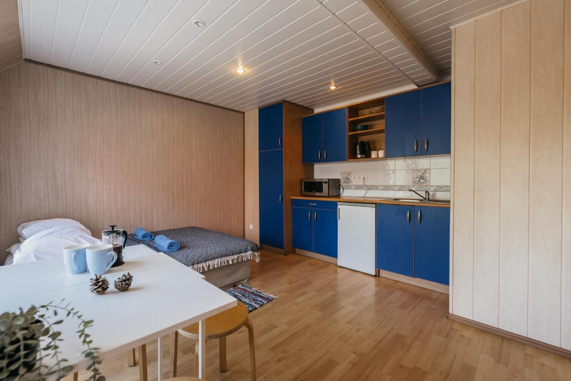 ホテル Guboja ニダ 部屋 写真